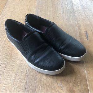 Dr. Scholls black slip on shoes. Size 9